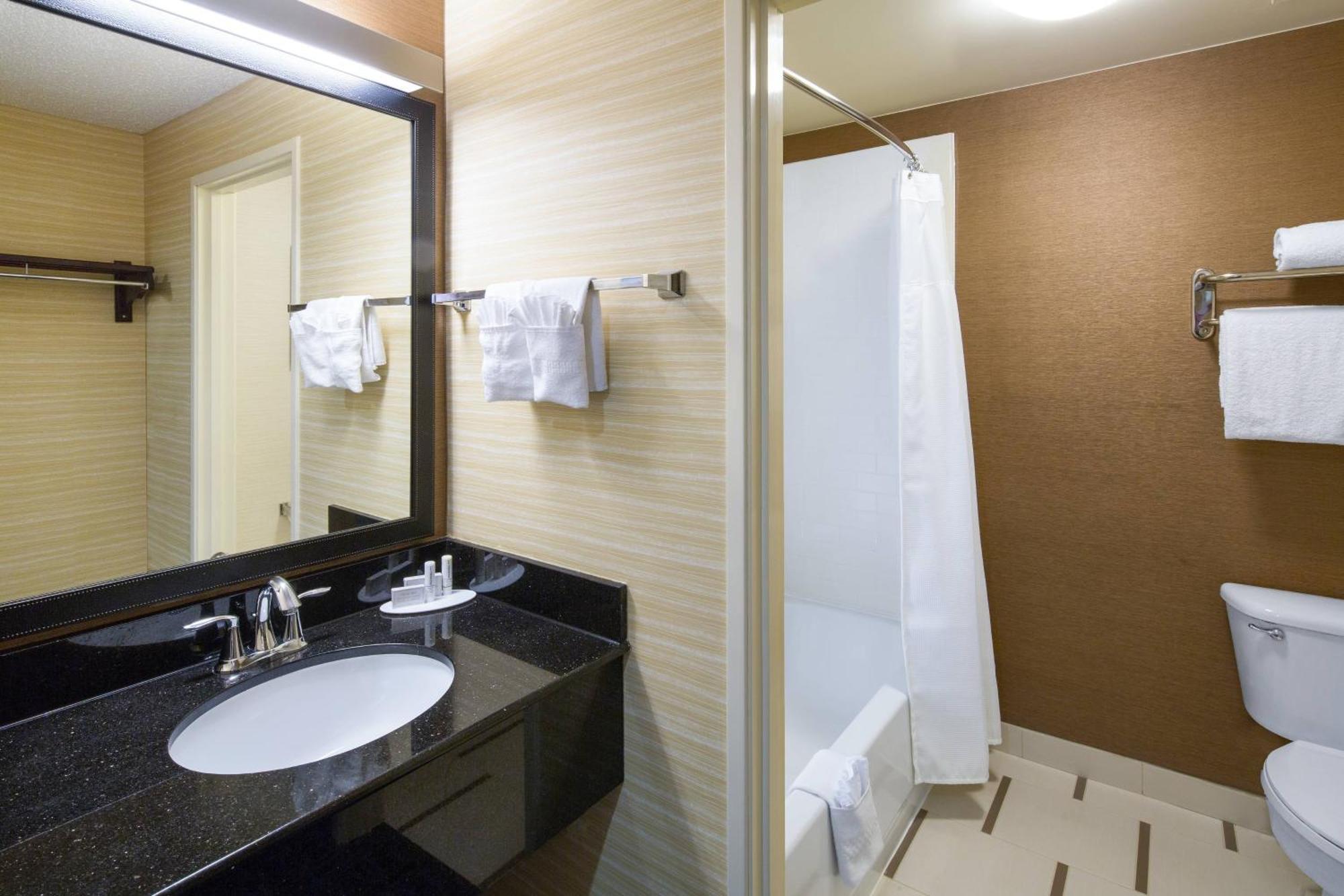 Fairfield Inn & Suites By Marriott San Antonio Airport/North Star Mall Extérieur photo